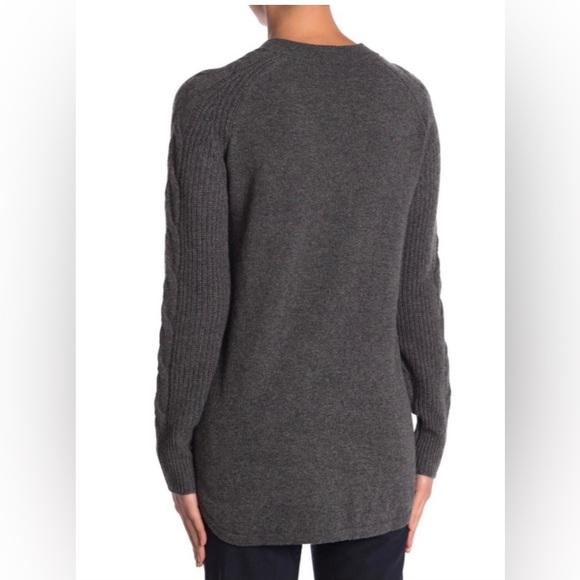 Griffen Cashmere Women's V-Neck Gray Cable knit Sweater - Picture 2 of 5